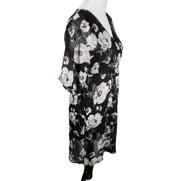 Sienna Sky Women's size X-Small Black Lined Floral Dress - Gently Used - Picture 5 of 8